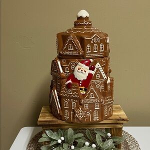 Gingerbread House Ceramic Cookie Jar with Santa Pop -out NWT